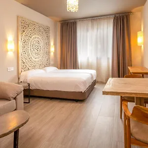  Apartament By Qhotels Hiszpania